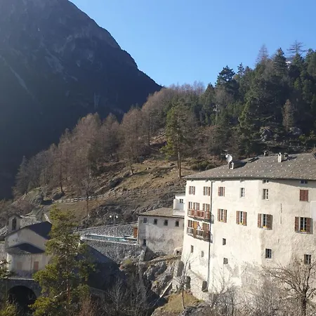 Profumo Di Legno Fra Le Alpi *